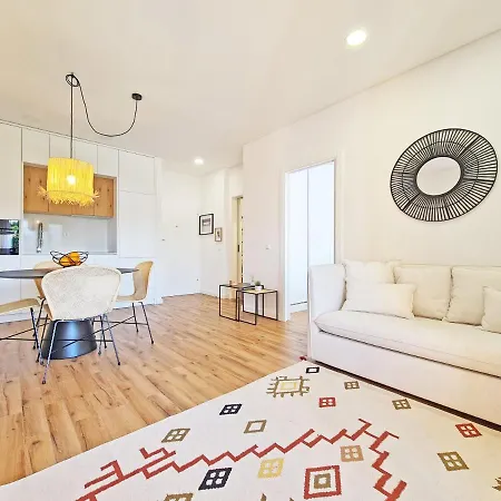 Mc - With Pool Alcantarilha