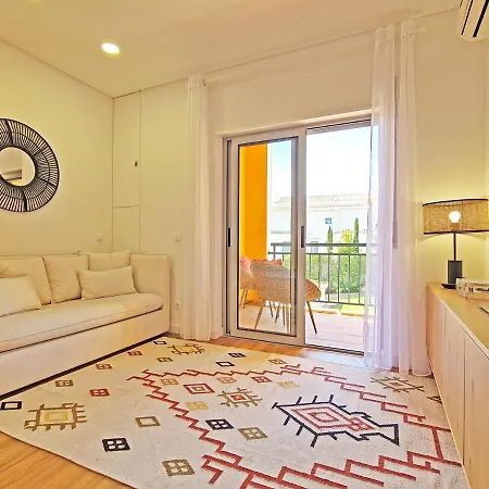 Mc - With Pool Alcantarilha