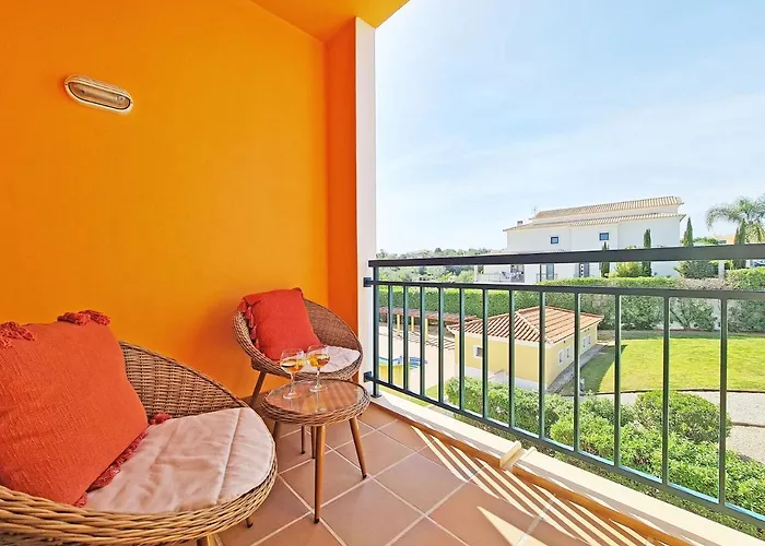 Mc - With Pool * Alcantarilha